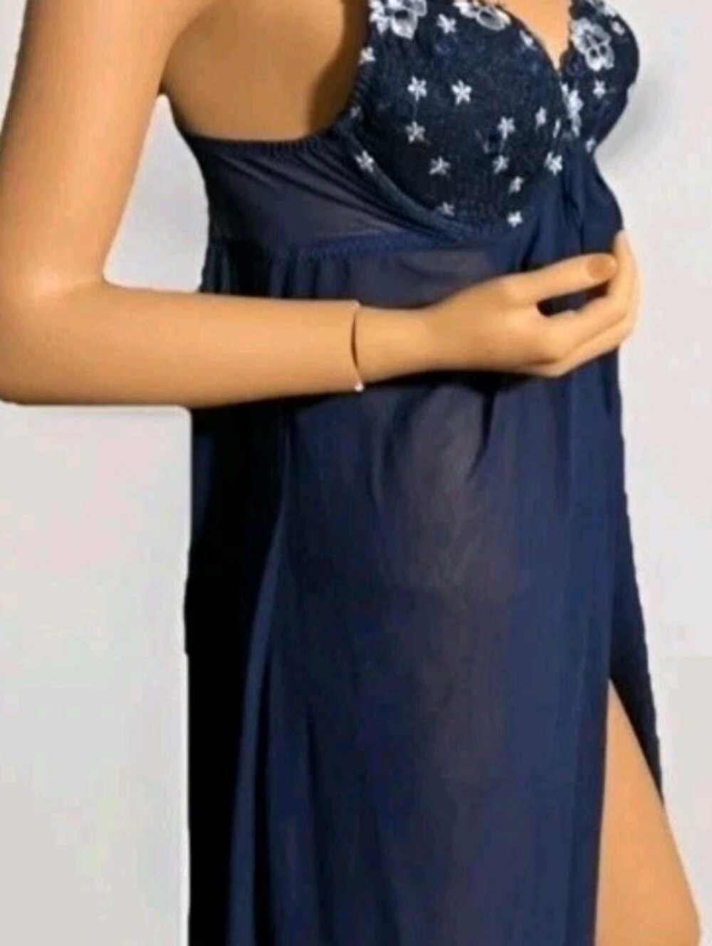 VTG  Victoria”s Secret Navy Satin Lace Embroidered Floral NWOT LINGERIE SZ L